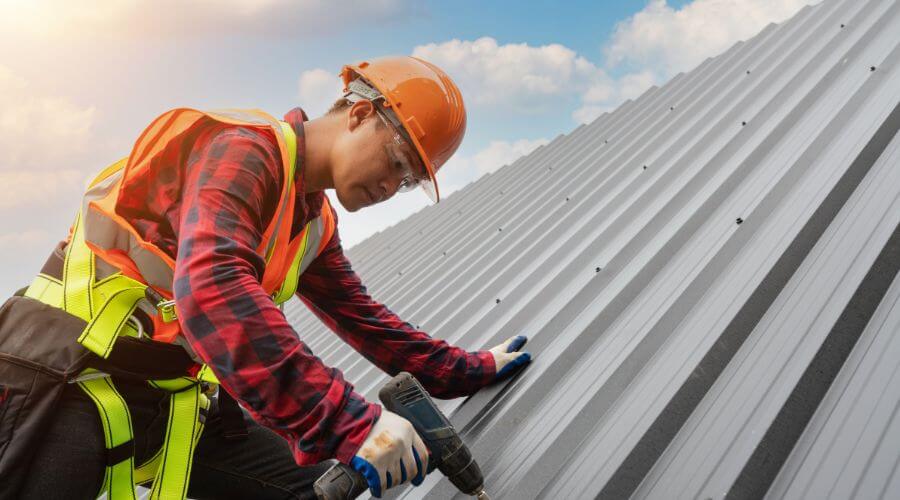 GAF certified roofer in Zeigler, IL